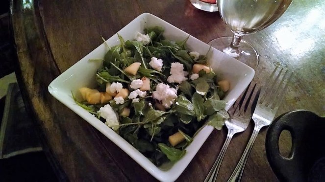 baby-arugula-chevre-pears